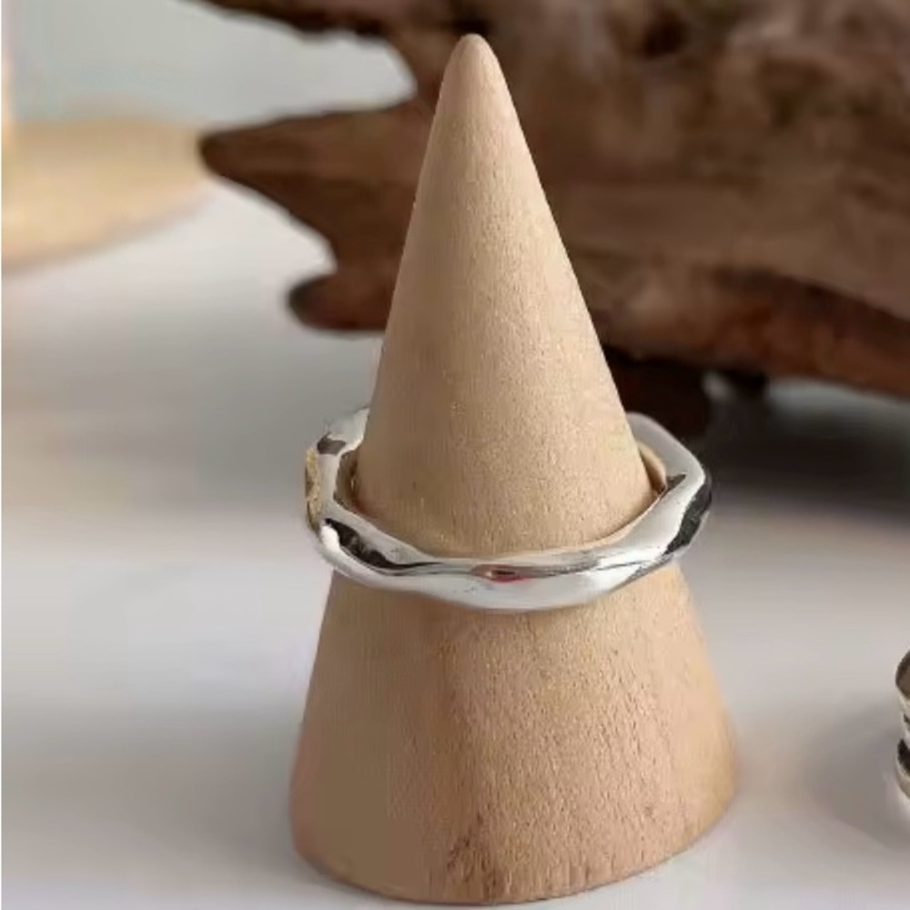 Sleek S925 Silver Wave Ring